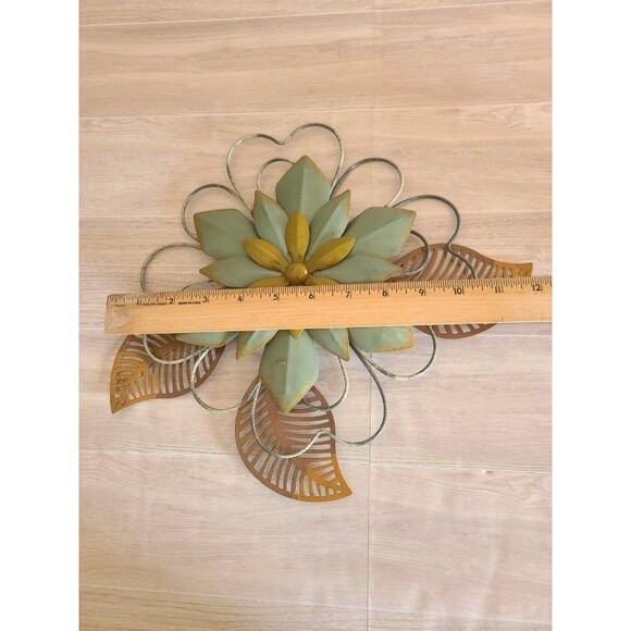 Green Metal Flower Wall Art – 12" Decorative Floral Accent with Leaves & Swirls - Picture 5 of 5